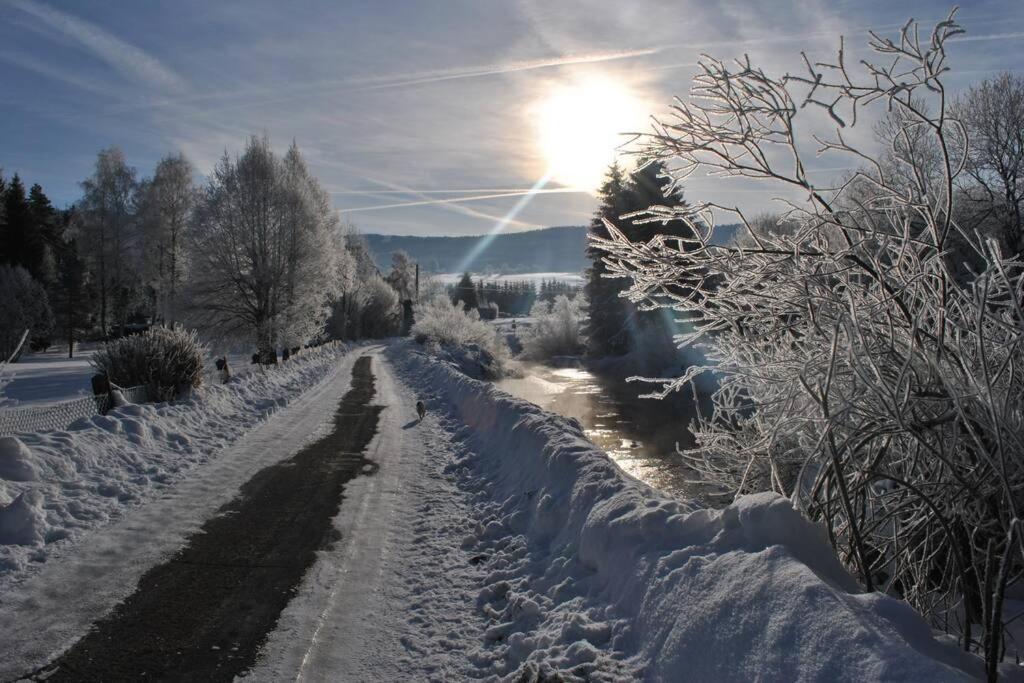 Gîte du Fourpéret-Parc Naturel du Haut-Jura Longevilles-Mont-dʼOr Exterior foto